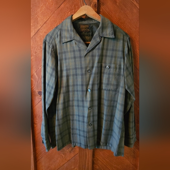 Vintage Pendleton plaid board shirt. 100% virgin wool, medium. - Picture 1 of 8